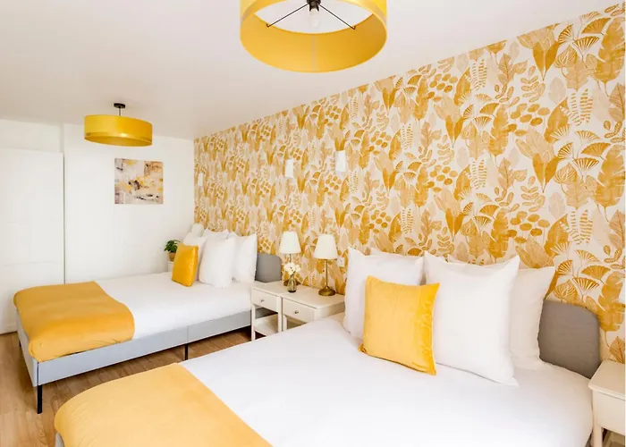 Merveil Family - Champs Elysees - Roosevelt