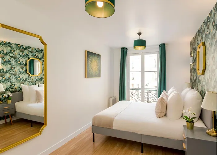 Merveil Family - Champs Elysees - Roosevelt Appartement *