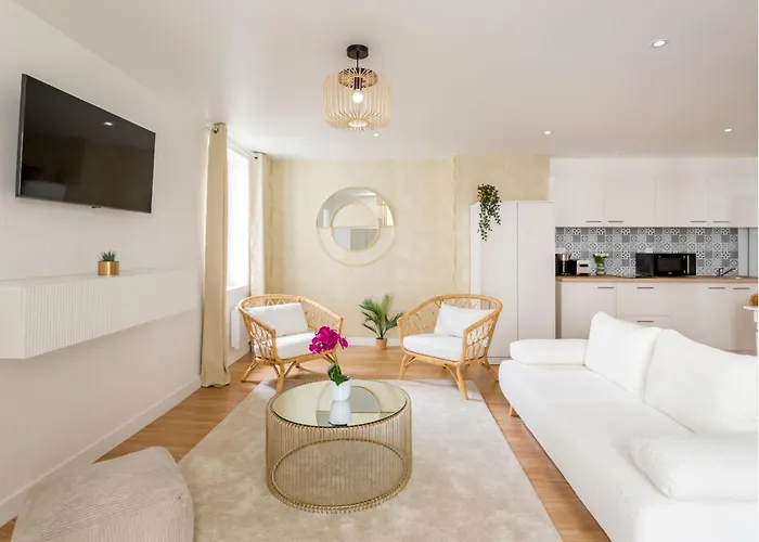 Merveil Family - Champs Elysees - Roosevelt Appartement Parijs