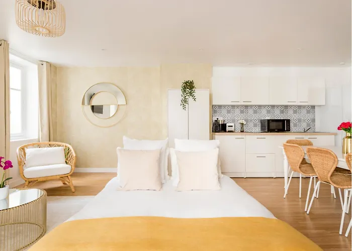 Merveil Family - Champs Elysees - Roosevelt Appartement Parijs