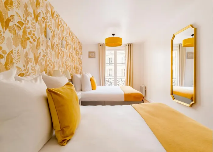 Merveil Family - Champs Elysees - Roosevelt