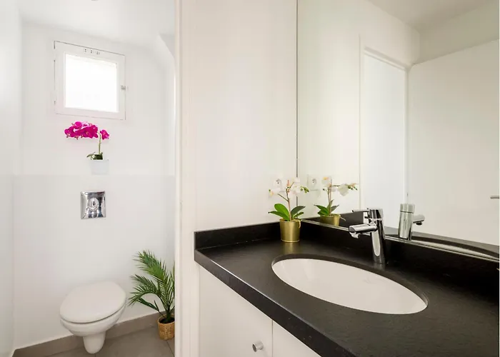 Merveil Family - Champs Elysees - Roosevelt Appartement Parijs